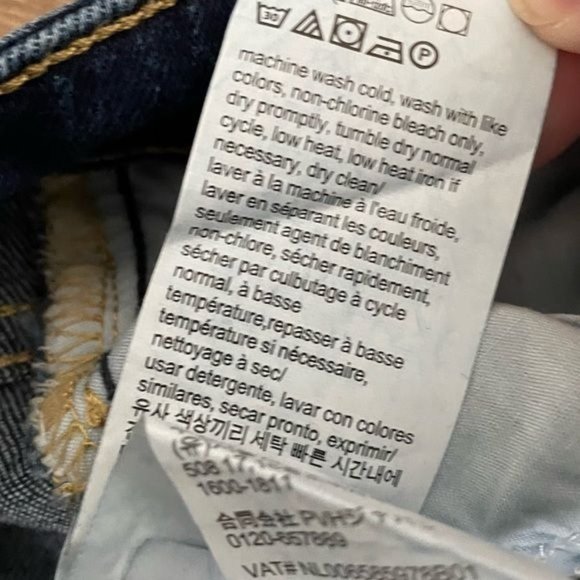 Calvin Klein Jean Shorts, Women’s Size 6 - Picture 8 of 9